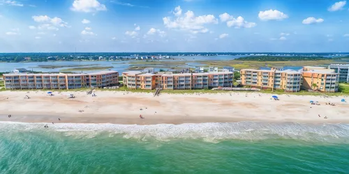 Beautiful Oceanfront Topsail Dunes Condo Steps From The Beach. - 2-Star
