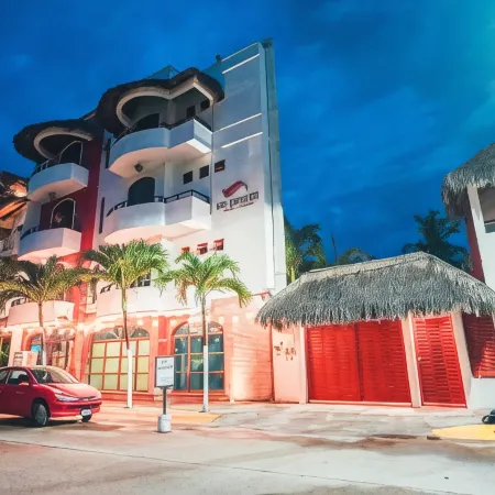 Hotel y Suites Los Encantos