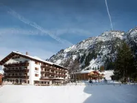 Hotel der Berghof Hotels in Lech