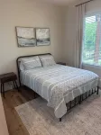 New! Lakefront Getaway - Stunning Views - 7 Miles from the Ark - 4-Sterne