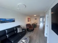 Clean 2 Bedroom