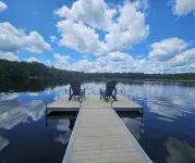 Lakefront w/ PrivateDock Fishing Beach 2Kayaks Firepit Fireplace Foosball - Homestays