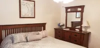Prime Location! 2 Min to the Bay, 15 Mins to Beaches & Attractions, Pet Friendly - Homestays