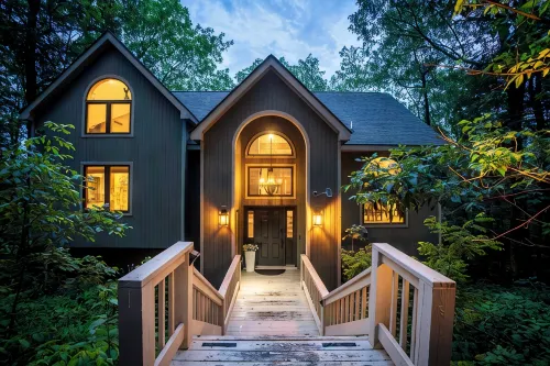 Newly Rebuilt Home - Hot Tub - Sauna - Sleeps 14