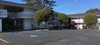 Stargazer Inn and Suites - Motels