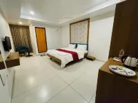 Hotel Coastal Empire