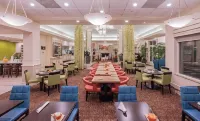 Hilton Garden Inn des Moines/Urbandale - breakfast