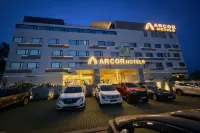Arcor Hotels Mysuru - piscina