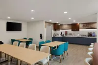 Baymont by Wyndham Conroe - petit déjeuner
