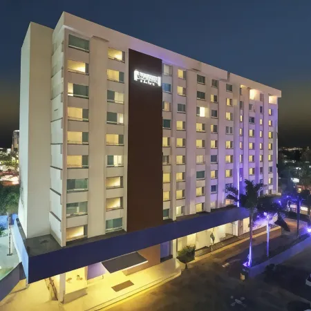 Staybridge Suites GUADALAJARA EXPO by IHG