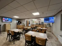 Quality Inn Arena - breakfast