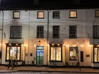 The Black Lion Royal Hotel Hôtels à : Lampeter