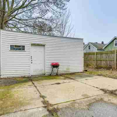 6 Mi to Dtwn Attractions Buffalo Apartment! Hotel Exterior