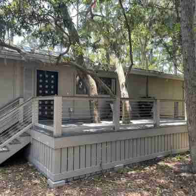 Luxury Sea Pines Home. New Pool. All Newly Renovated, 7 Min Walk 2 Beach. Hotel Exterior