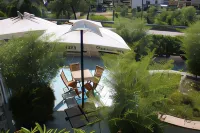 Hotel Cliché - Cho phép mang theo thú cưng