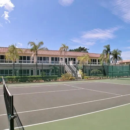 Oceanfront/Beachfront -Sarasota Surf  Racquet - Y Building