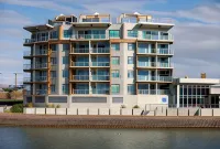 Wallaroo Marina Apartments - balcony