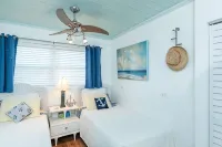 Dragonfly Lite – A tropical oasis with your own heated saltwater pool to enjoy! - สระว่ายน้ำส่วนตัว
