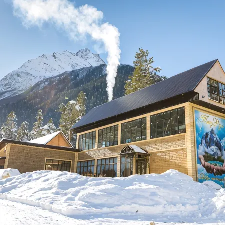 Taurukh Hotel
