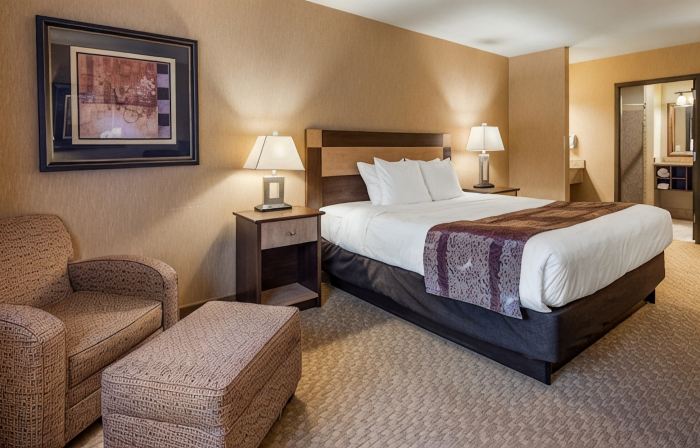 Crandon Inn & Suites