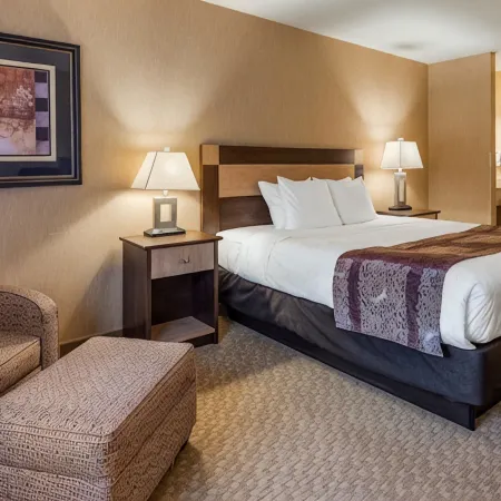 Crandon Inn & Suites Hotels in Forest County