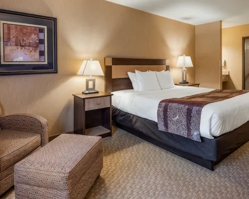 Crandon Inn & Suites Hotels in Forest County