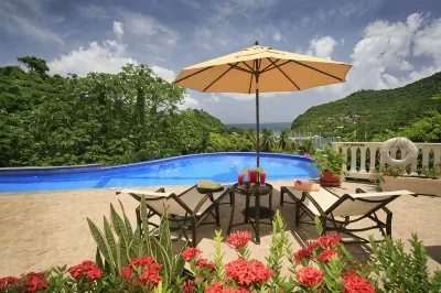 Beautiful 5-Bedroom Villa Ashiana in Marigot Bay 5 Villa by RedAwning Hotels in 