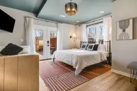 4k SqFt, Massive Deck , Games, Spa, Sauna, Firepit - 4 stjerner