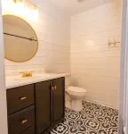 Refreshed King Bed Condo Near Lake Norman - 2-Star
