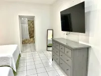 Footsteps to Beach, AC, Fast Wi-Fi, Hot Water Hoteles en 