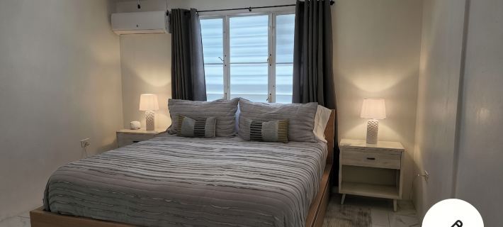 Beautiful renovated 2 bedroom 1 bathroom home 2 blocks from beach! Hotels in Arecibo