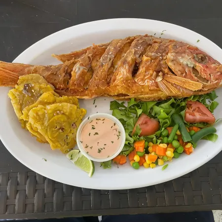 Give us a chance to make you vacation a special one. brisas del oeste casa 2