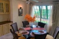 Expansive views of the south coast shopping and entertainment all within 10 min walk.