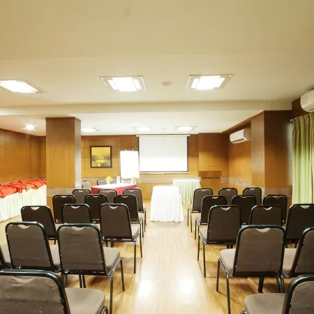 Hotel Riverview Отели рядом с достопримечательностью «Мечеть Sidi Bashir»