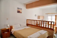 Ambeles Apartments
