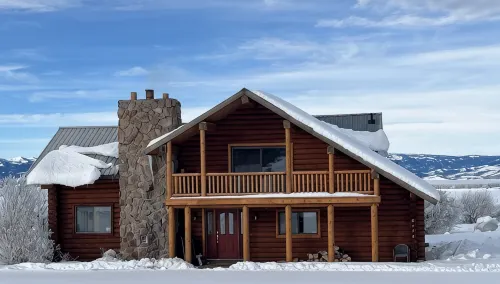 Elk Run-Entire basement-1000 sq ft.-Cleaning fee included.  Sleeps 4-6. - Chalets