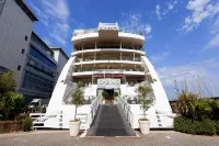 Sunborn Gibraltar - Boutique
