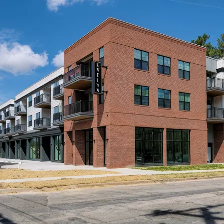 Evelyn 319 - Beautiful brand-new 1BR in beautiful Forest Hill