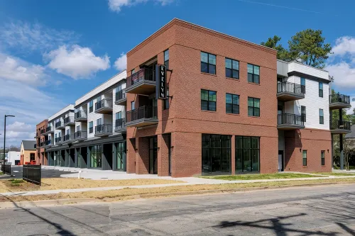 Evelyn 319 - Beautiful brand-new 1BR in beautiful Forest Hill - balcony