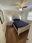 River Retreat Cabin - Hytter
