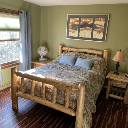 Ski condo close to multiple resorts