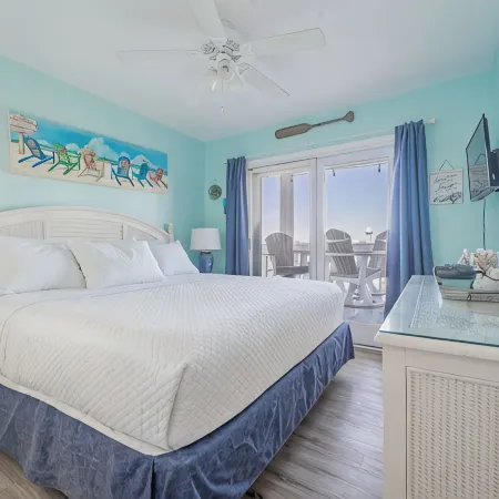 Family Friendly Bayside Condo With Pool And Fishing Pier