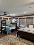 3 Bedroom Home Pool 2 Miles from Crater of Diamonds - Wifi