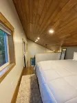半島湖溫馨小屋，佔地40英畝 - 木屋