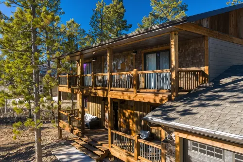 Stunning New Cabin in Powder House Pass with Hot Tub & Theater Room - Chalets
