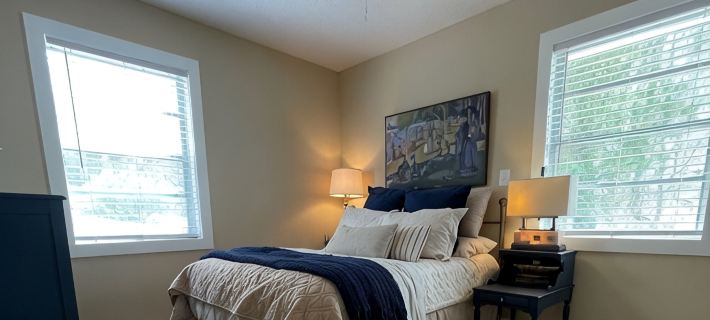 Lakefront home on the main channel w/ beautiful view and a boat ramp next door! Hotels in Rhea County