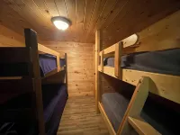 距離海狸體育場11英里的精美木屋，暢享離線的PSU週末 - 木屋