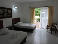 Hotel y Restaurante Meson del Gitano - Pool