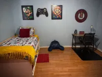 Cozy & Spacious 3-bedroom Townhome - balcony