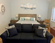 Moonlight Beach Bungalow 2 blocks to Lake Michigan beach! - 3-Star